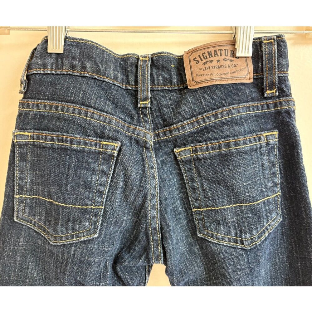 Signature Levi Strauss Boys Athletic Fit Adjustable Waist Jeans - Size 7 Regular - Picture 9 of 10